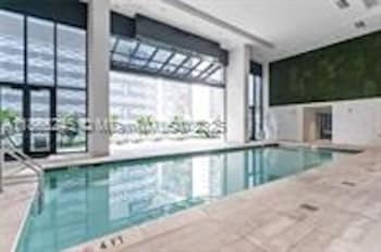 1010 Brickell Ave, Unit 3307 in Miami, FL - Foto de edificio - Building Photo