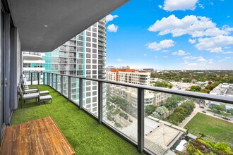 121 NE 34th St, Unit SI ID1521822P in Miami, FL - Building Photo - Building Photo