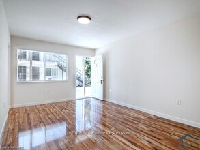 676 Johanna Ave, Unit 4 in Sunnyvale, CA - Building Photo - Building Photo