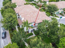 8140 Cascada Isles Dr in Hollywood, FL - Building Photo