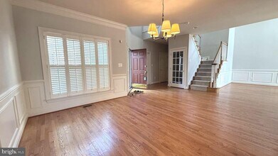 19913 Naples Lakes Terrace in Ashburn, VA - Building Photo - Building Photo