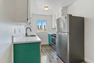222 S Union Ave, Unit 4 in Los Angeles, CA - Building Photo