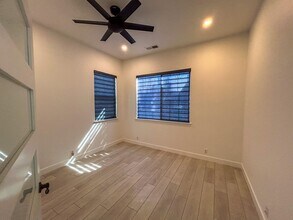 1826 Bedford Dr in Chico, CA - Building Photo - Building Photo