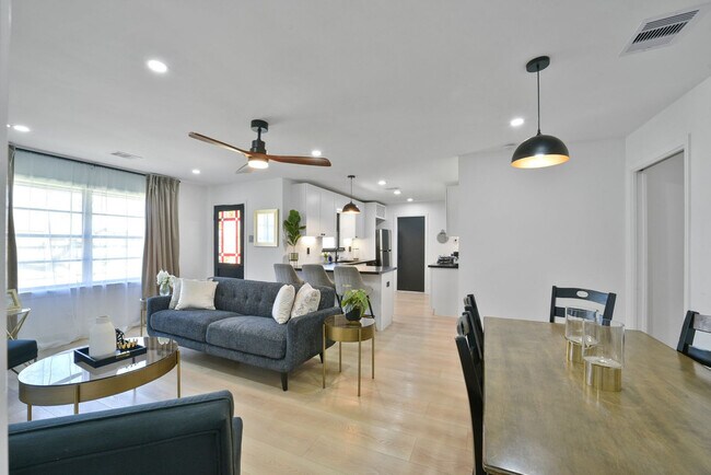 6230 Rena St in Houston, TX - Building Photo - Building Photo