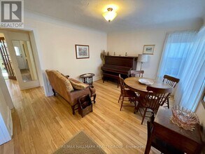 112 Clegg St in Ottawa, ON - Building Photo - Building Photo