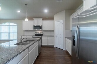 263 Bainbridge Rd in Temple, TX - Building Photo - Building Photo