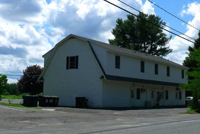 46 Old Amherst Rd in Sunderland, MA - Foto de edificio - Building Photo