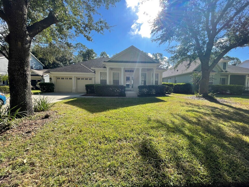 8447 Bowden Way in Windermere, FL - Building Photo