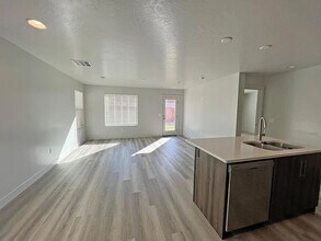 4104 Phobos Ln in Saint George, UT - Building Photo - Building Photo