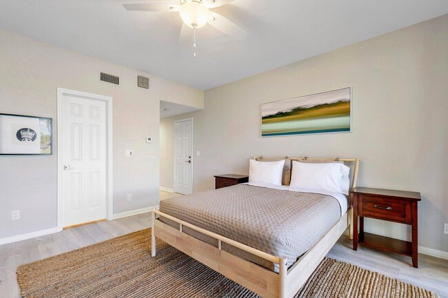 property at 11842 Pebblewood Dr