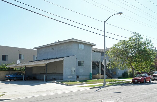 255 Sherman Ave in Corona, CA - Foto de edificio - Building Photo