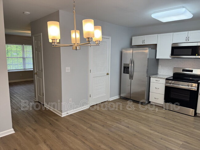 property at 7470 Charlotte Pike