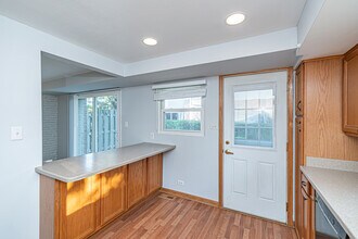 1403 E Lillian Ave in Arlington Heights, IL - Building Photo - Building Photo