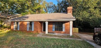 1214 Camellia Woods Ct in Prattville, AL - Building Photo