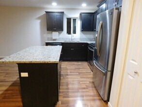 4983 Orbit Ave NE in Salem, OR - Building Photo - Building Photo