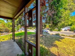 3039 Linda Vista Ave in Napa, CA - Building Photo - Building Photo