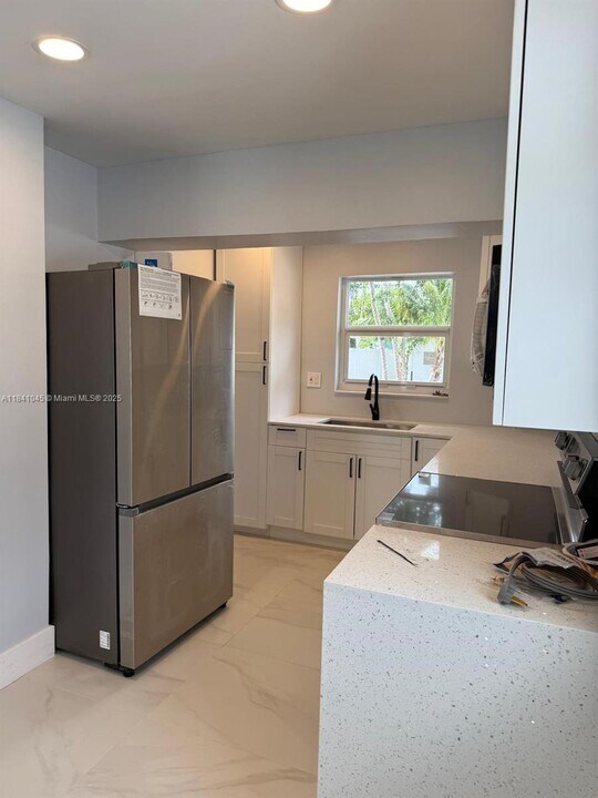 5636 Arthur St in Hollywood, FL - Building Photo