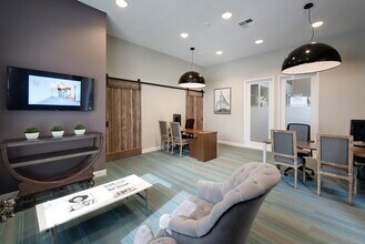 Waterford Place in San Jose, CA - Foto de edificio - Building Photo