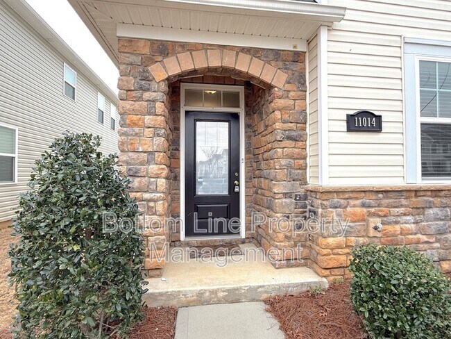 11014 Chalkbark Ln in Charlotte, NC - Building Photo - Building Photo