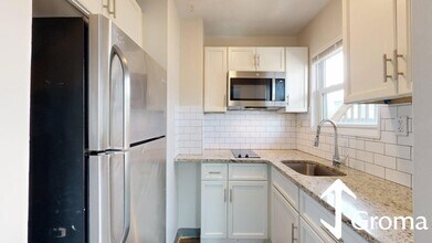 296 Meridian St, Unit 2 in Boston, MA - Building Photo - Building Photo