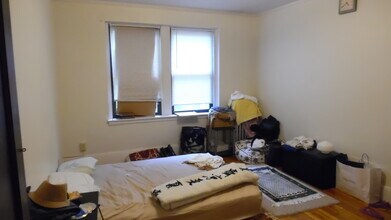 347 Pleasant St, Unit C1-11 in Malden, MA - Building Photo - Building Photo