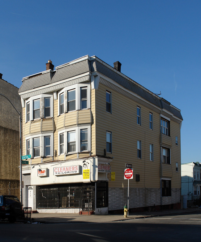 417 Central Ave in Newark, NJ - Foto de edificio - Building Photo