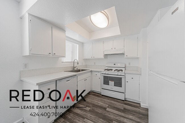 4551 W 159th St in Lawndale, CA - Building Photo - Building Photo