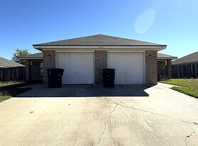4300 Alleeta Dr, Unit #A in Killeen, TX - Building Photo