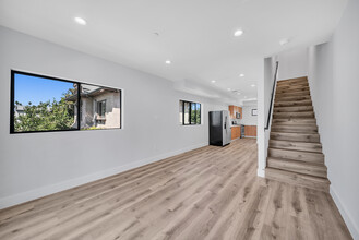 1218 Magnolia in Los Angeles, CA - Building Photo - Building Photo