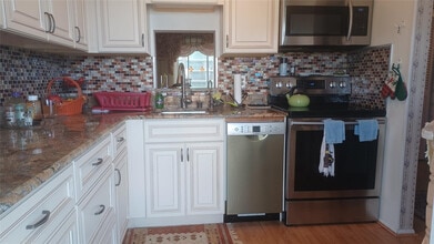 2191 NE 1st Ct in Boynton Beach, FL - Building Photo - Building Photo