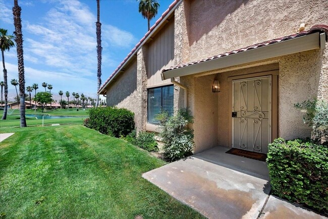 28 Conejo Cir in Palm Desert, CA - Foto de edificio - Building Photo