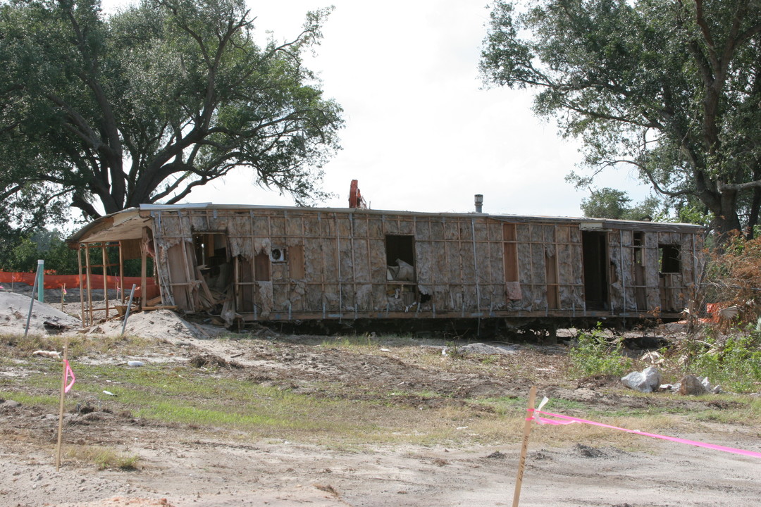 39804 Highway 27 in Davenport, FL - Foto de edificio