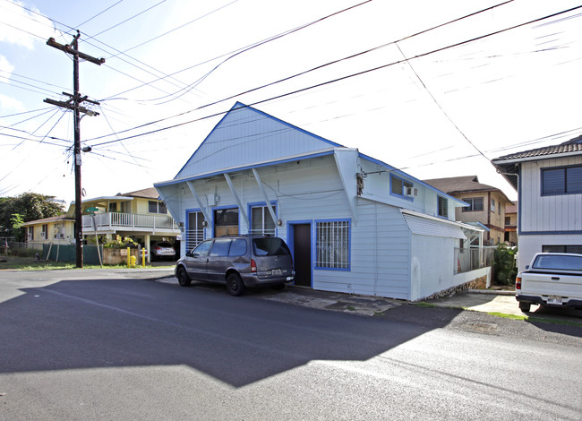 1153 Kamehameha Iv Rd in Honolulu, HI - Building Photo - Building Photo