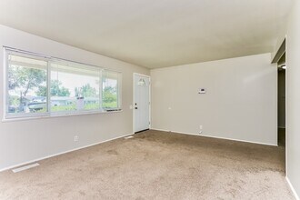 1727 Nashua Dr in St. Louis, MO - Building Photo - Building Photo