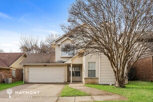 804 Lovingham Dr in Arlington, TX - Building Photo