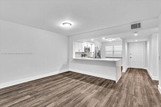 1201 SW 128th Terrace in Pembroke Pines, FL - Building Photo - Building Photo