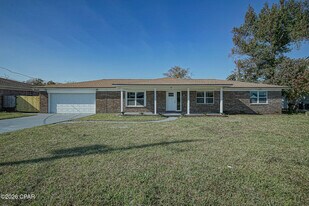 410 S Star Ave in Panama City, FL - Building Photo