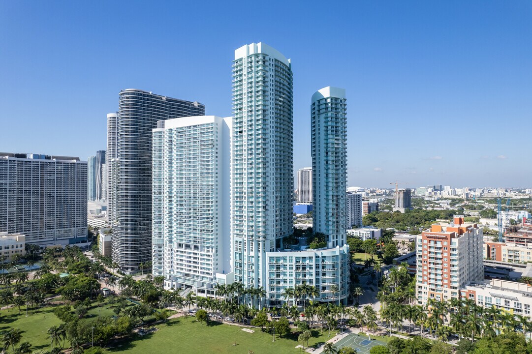 Aria on the Bay in Miami, FL - Building Photo