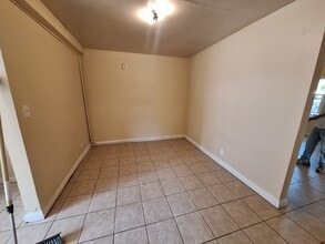 1743 Sonne Ave, Unit Apt. #2 in Louisville, KY - Foto de edificio - Building Photo