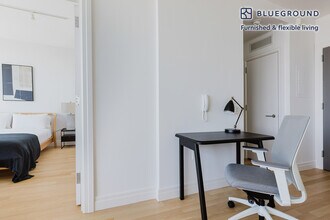 550 W 54th St in New York, NY - Building Photo - Building Photo