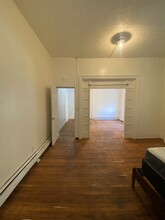 217 Hamilton Ave, Unit 3 in Trenton, NJ - Building Photo - Building Photo