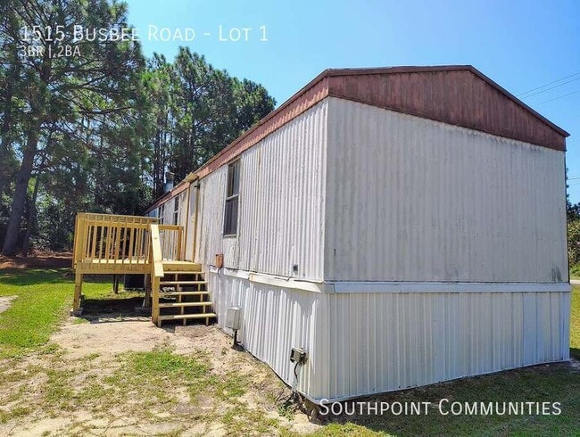 property at 1515 Busbee Rd