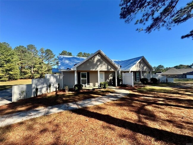 property at 605 Blackberry Rd