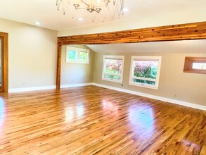 280 Liberty St in Ashland, OR - Building Photo - Building Photo