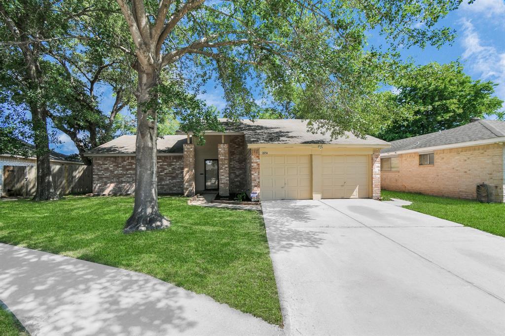 13734 Cologne Dr in Houston, TX - Building Photo