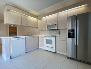 1941 Hartford Ct in West Palm Beach, FL - Building Photo - Building Photo