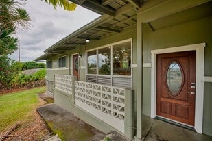 1770b Kilauea Ave in Hilo, HI - Building Photo