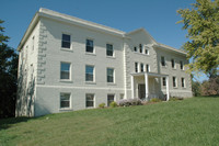 College Park Apartments in Bellevue, NE - Foto de edificio - Building Photo