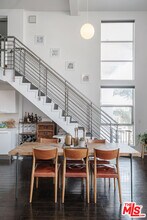 13326 Beach Ave in Marina Del Rey, CA - Building Photo - Building Photo