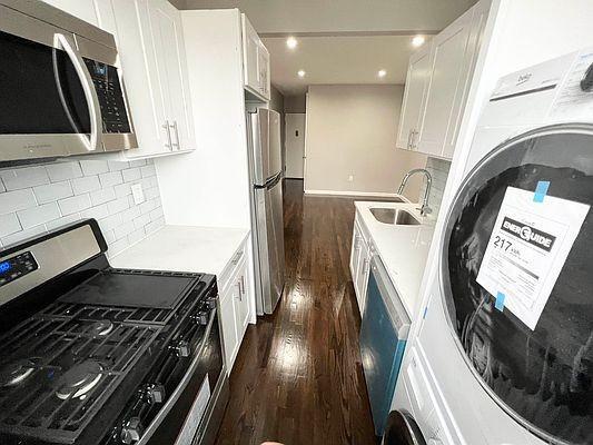 property at 2471 Grand Ave